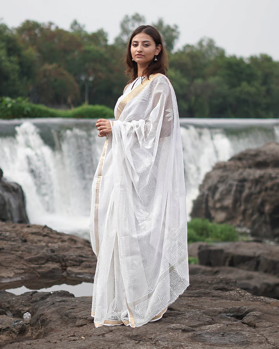 Almond Smoke Kota Doria Ivory Block Printed Saree - SFD - Image 7