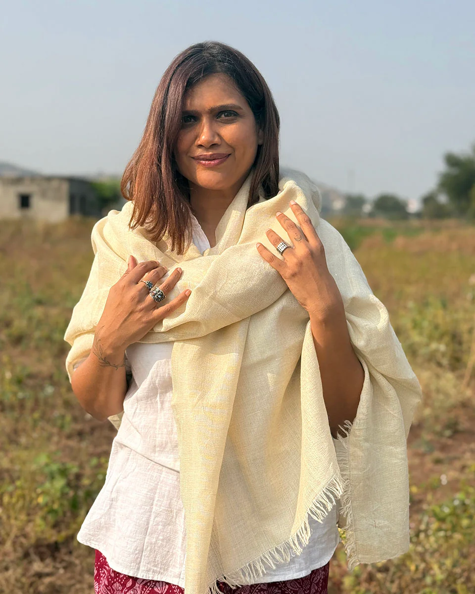 Alpine Glow Pure Wool Zari Shawl - Image 5