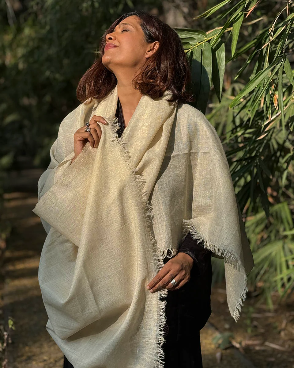 Alpine Glow Pure Wool Zari Shawl - Image 8