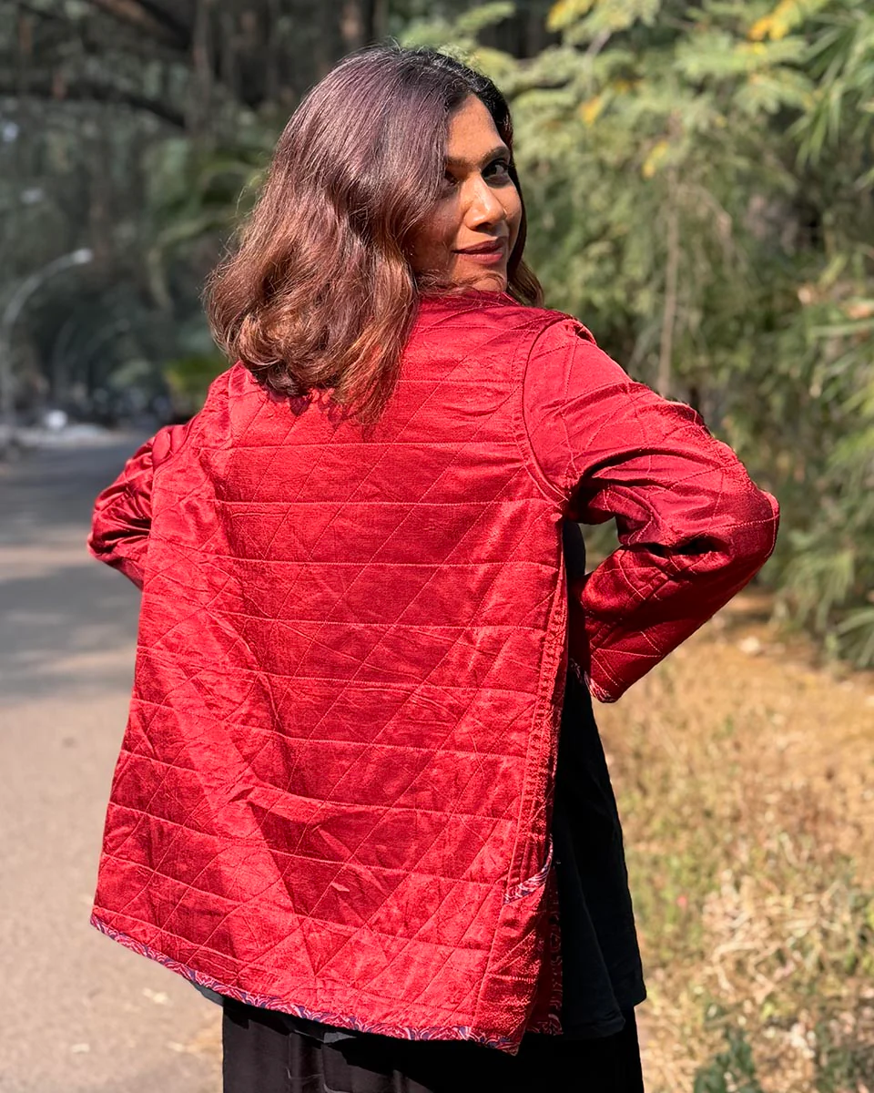 Ambernest Mashru Silk Reversible Quilted Jacket - Image 15