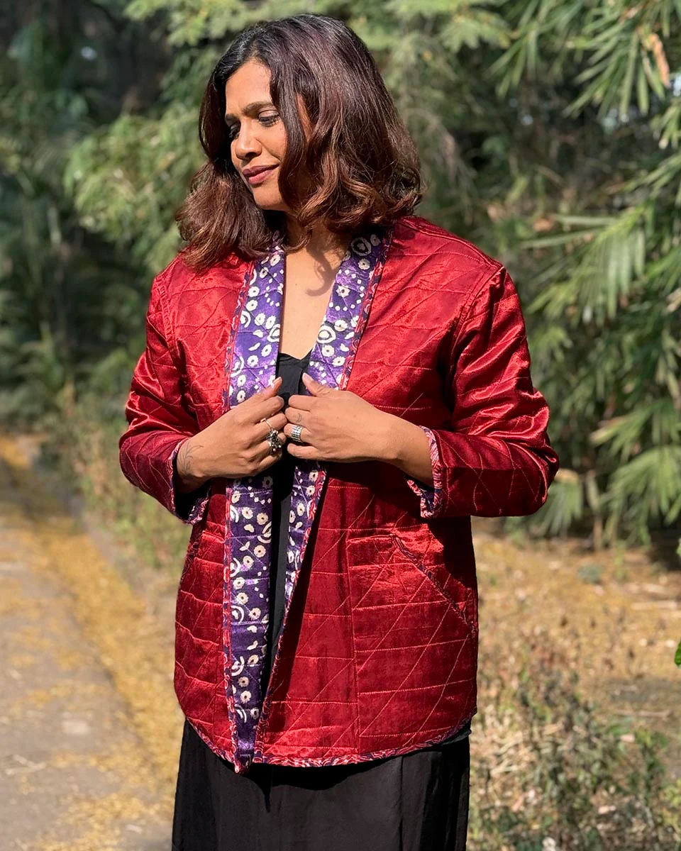 Ambernest Mashru Silk Reversible Quilted Jacket - Image 16
