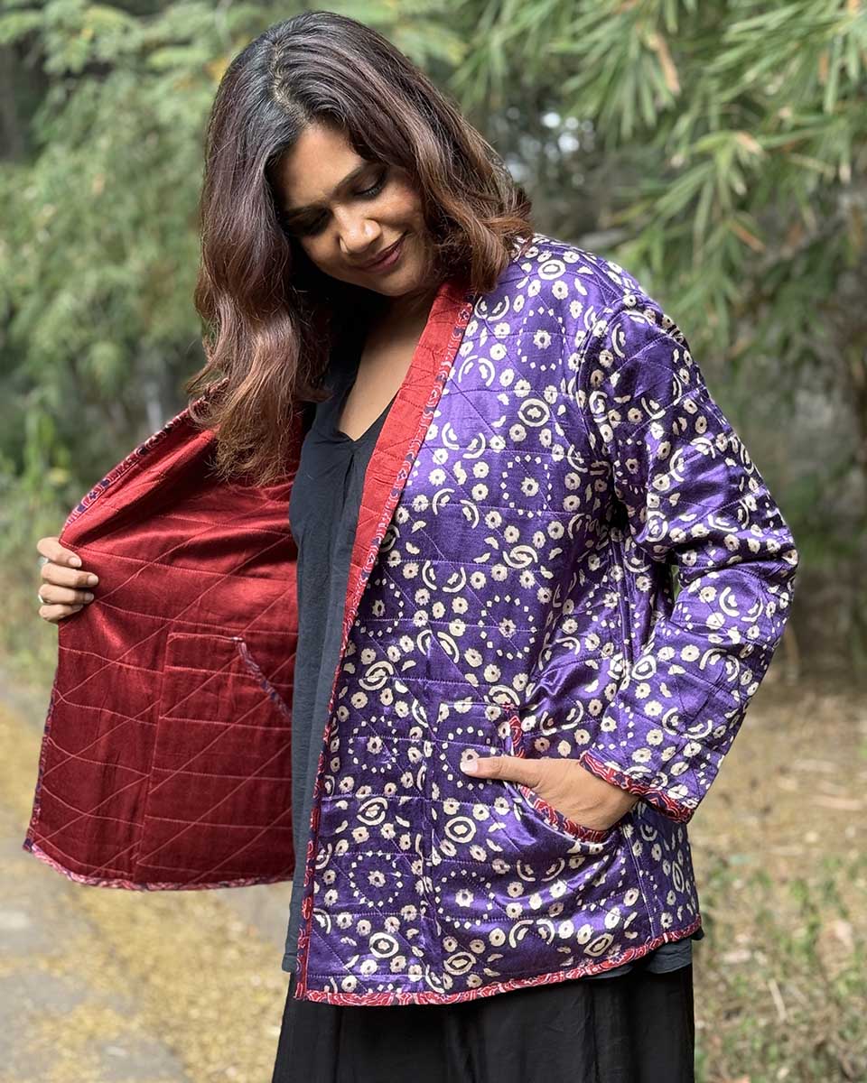 Ambernest Mashru Silk Reversible Quilted Jacket - Image 20