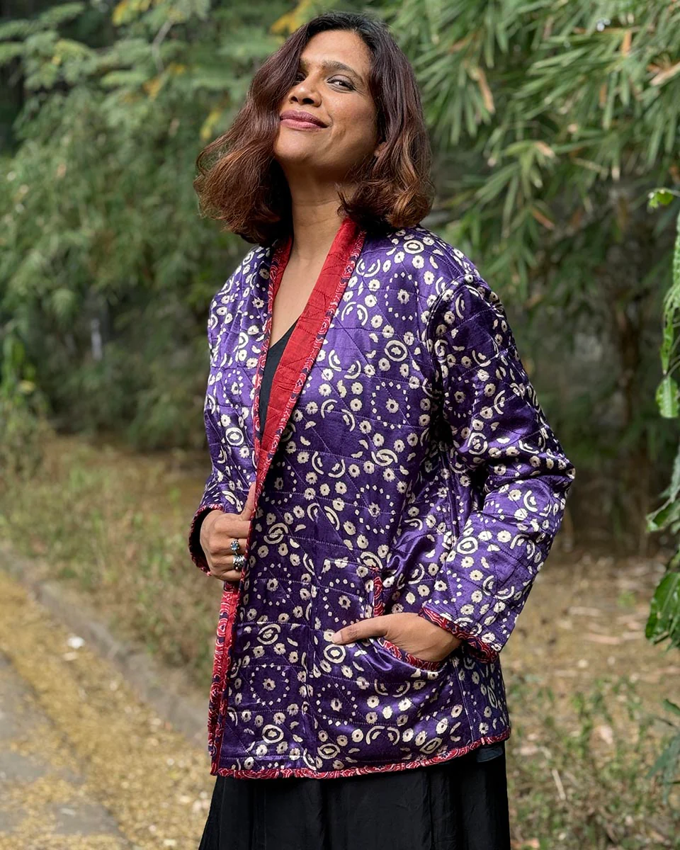 Ambernest Mashru Silk Reversible Quilted Jacket - Image 21