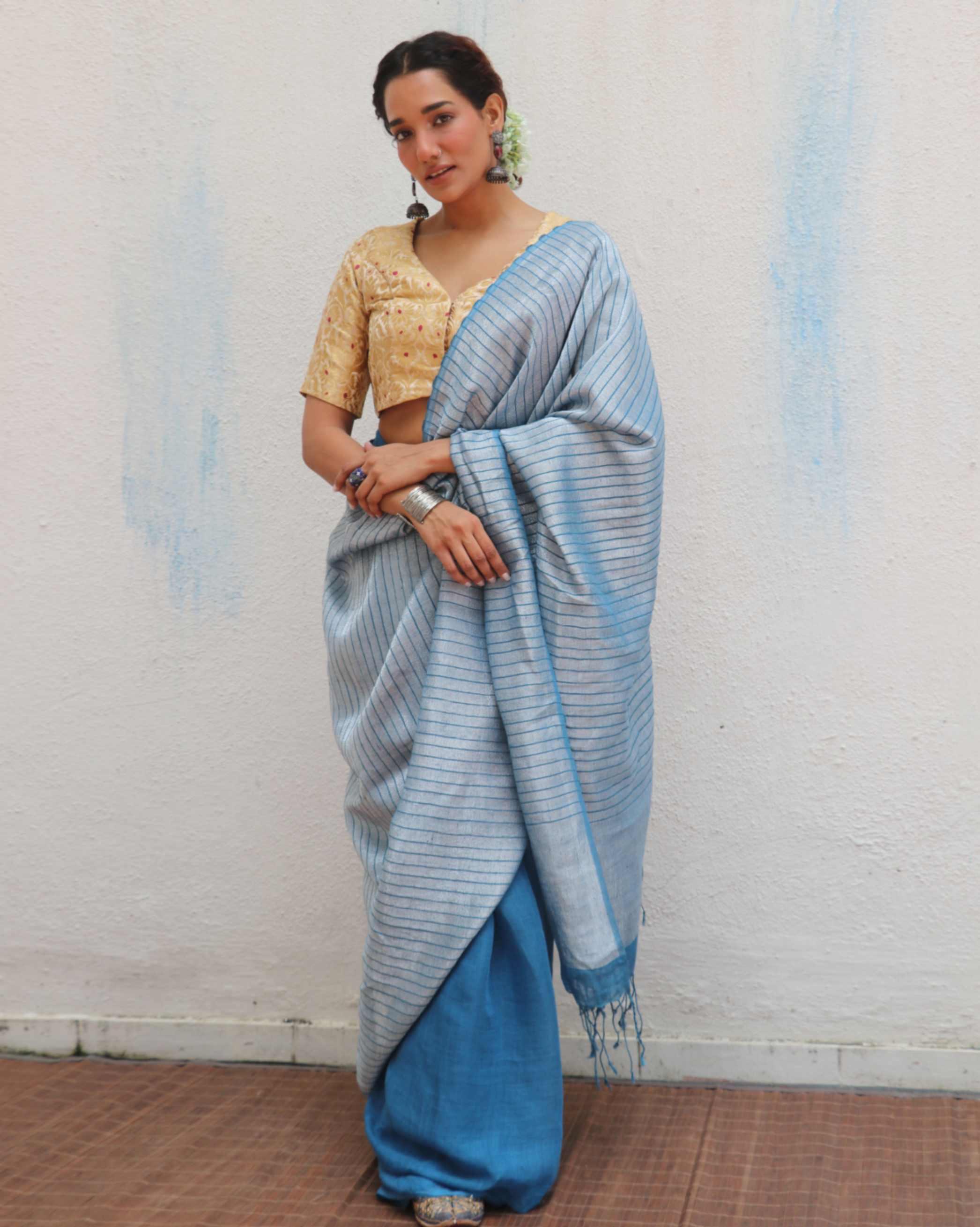Anumeha Blue Handwoven Linen Zari Saree - Jheel - Image 5