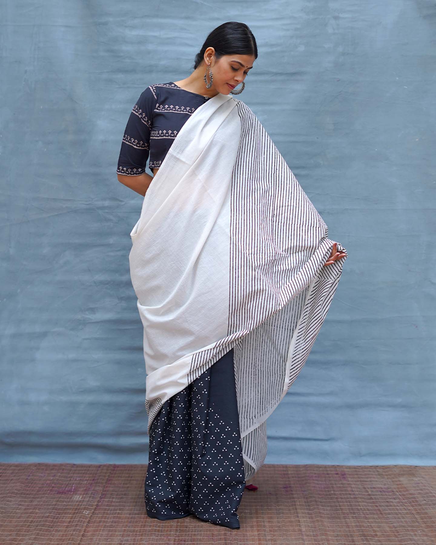 B&W Muse Black & White Handblock Print Cotton Saree - MIS - Image 7