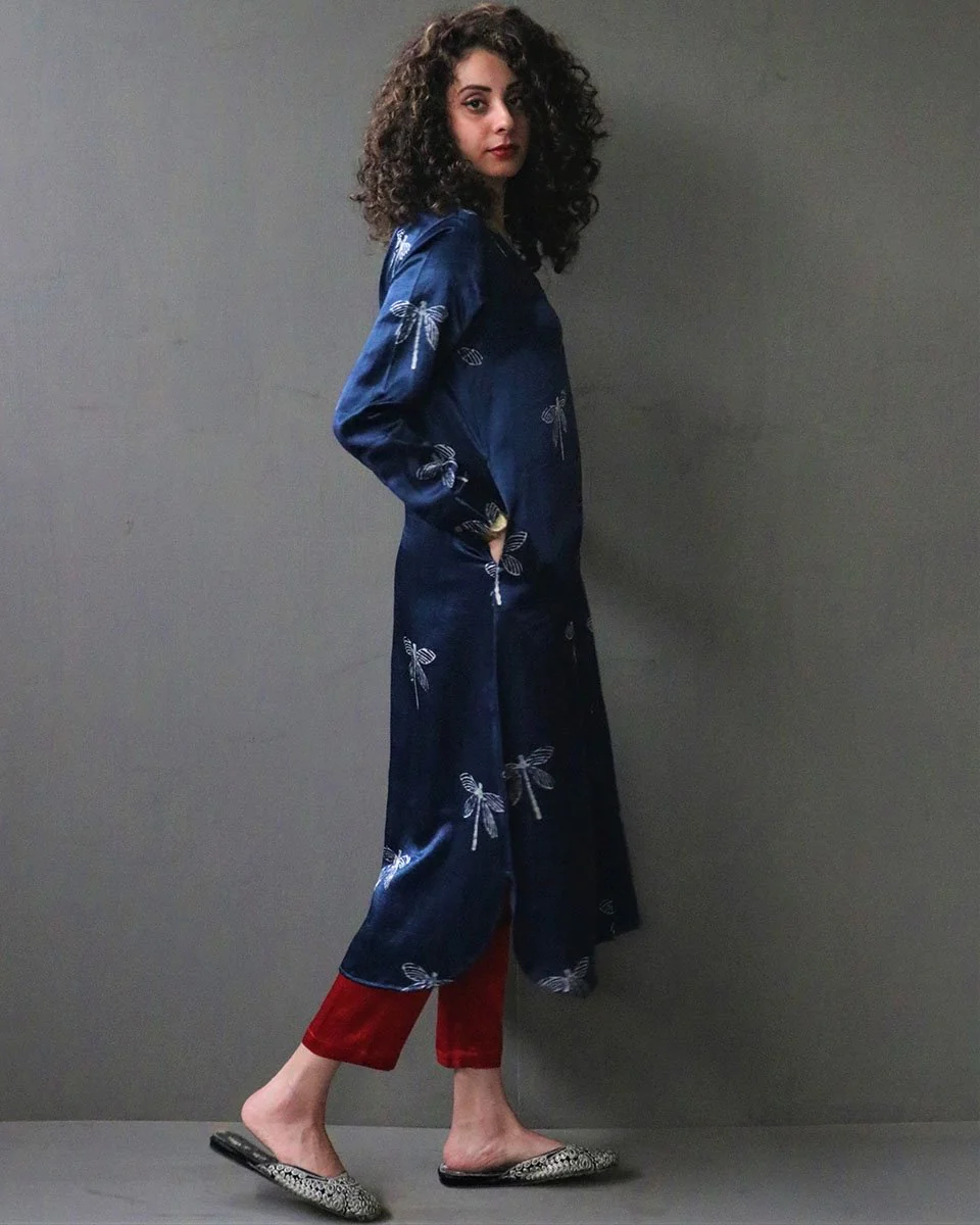 Bhamerii Handprinted Mashru Silk Kurta Set - Image 2