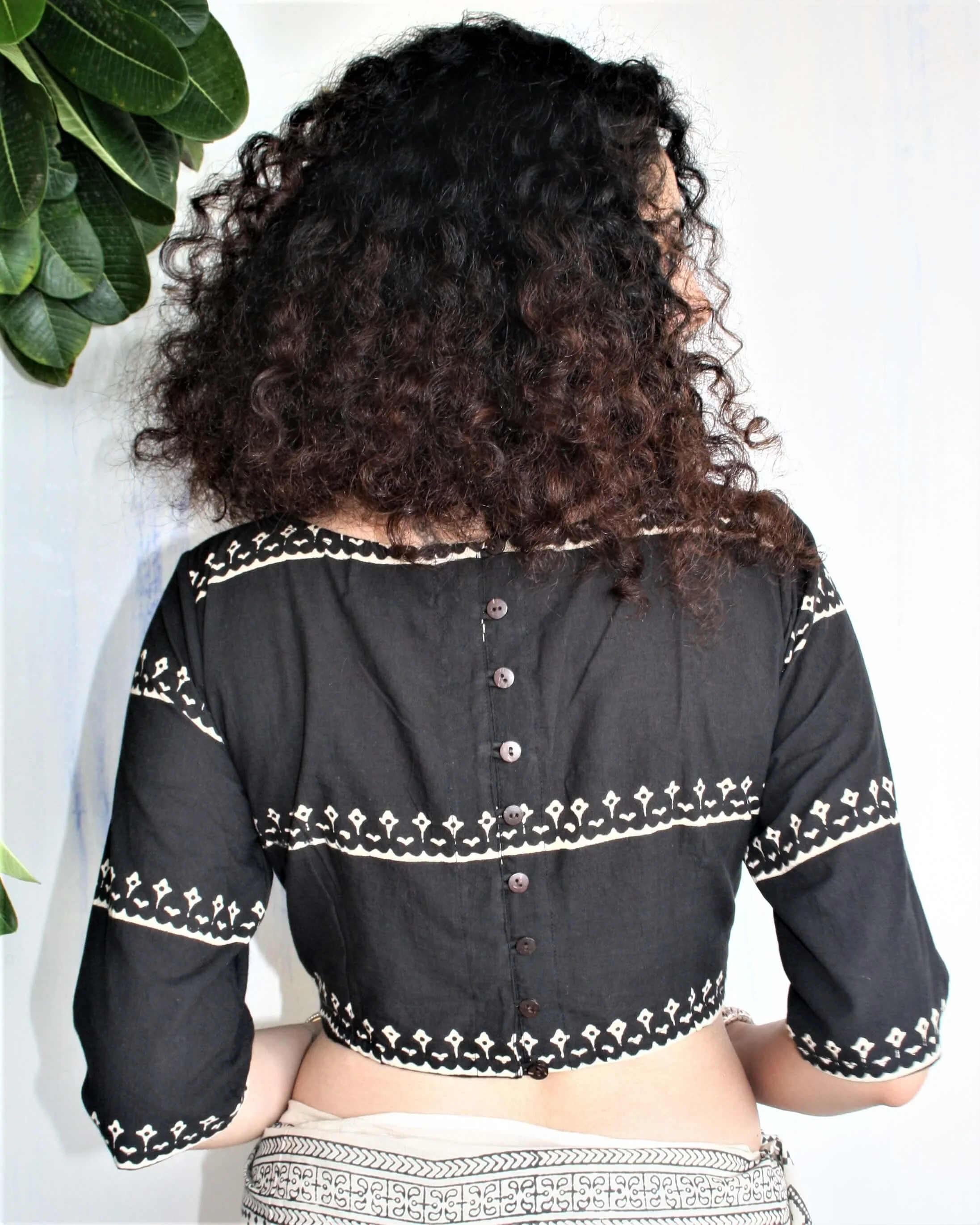 Black Blockprinted Crop Top Cotton Blouse - Image 5