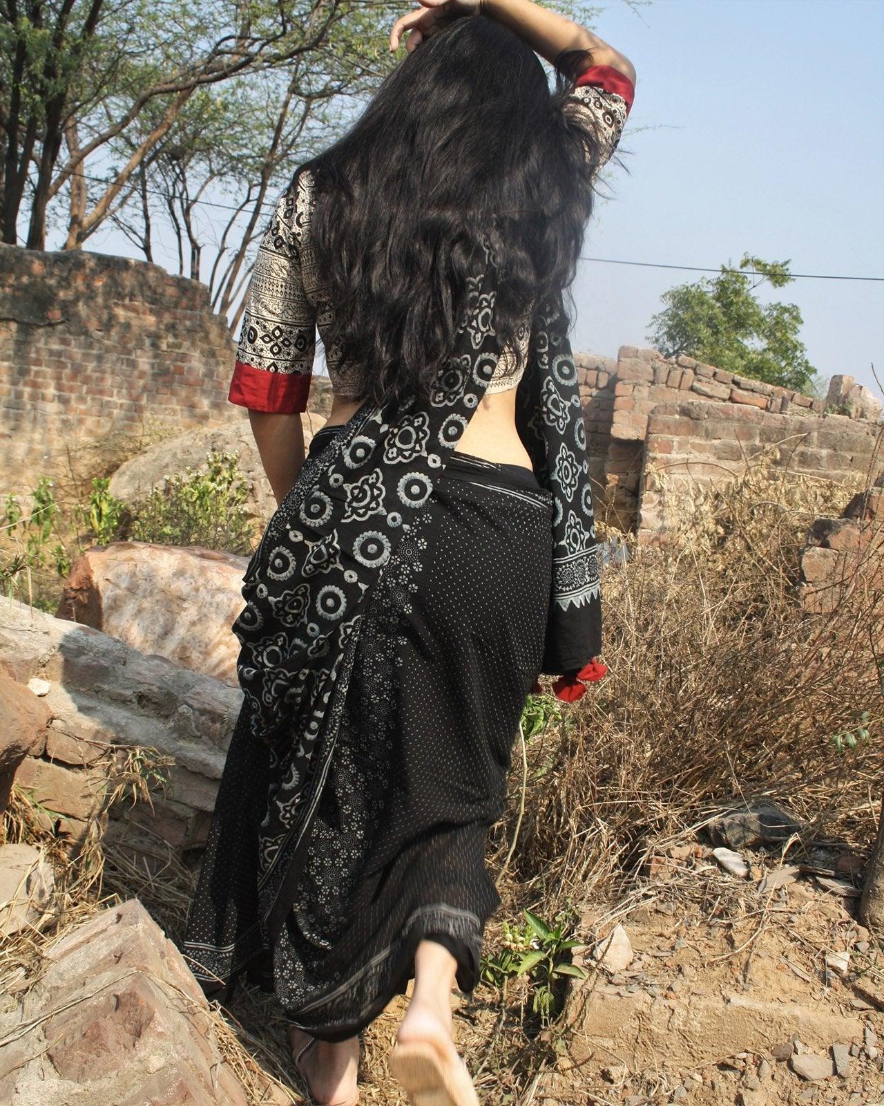 Black Block Printed Cotton Mul Saree - Image 2