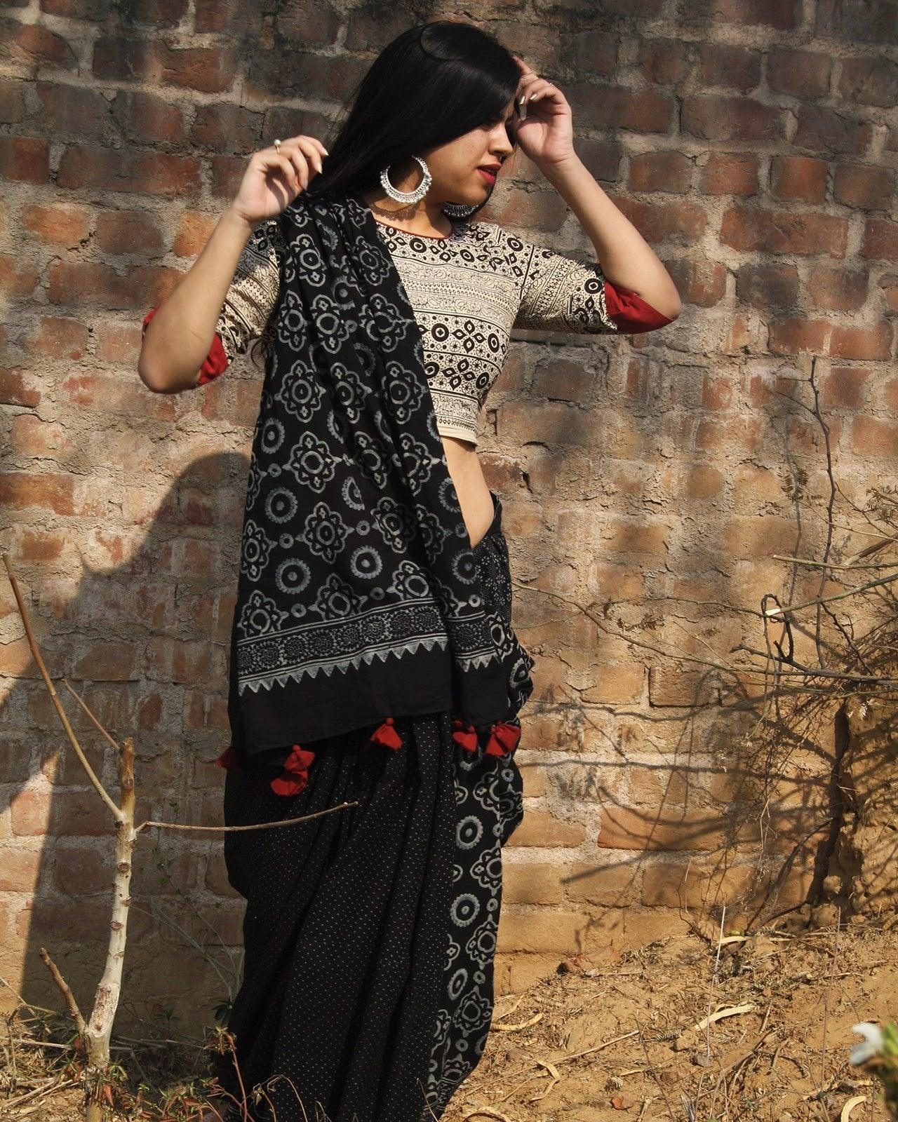 Black Block Printed Cotton Mul Saree - Image 4