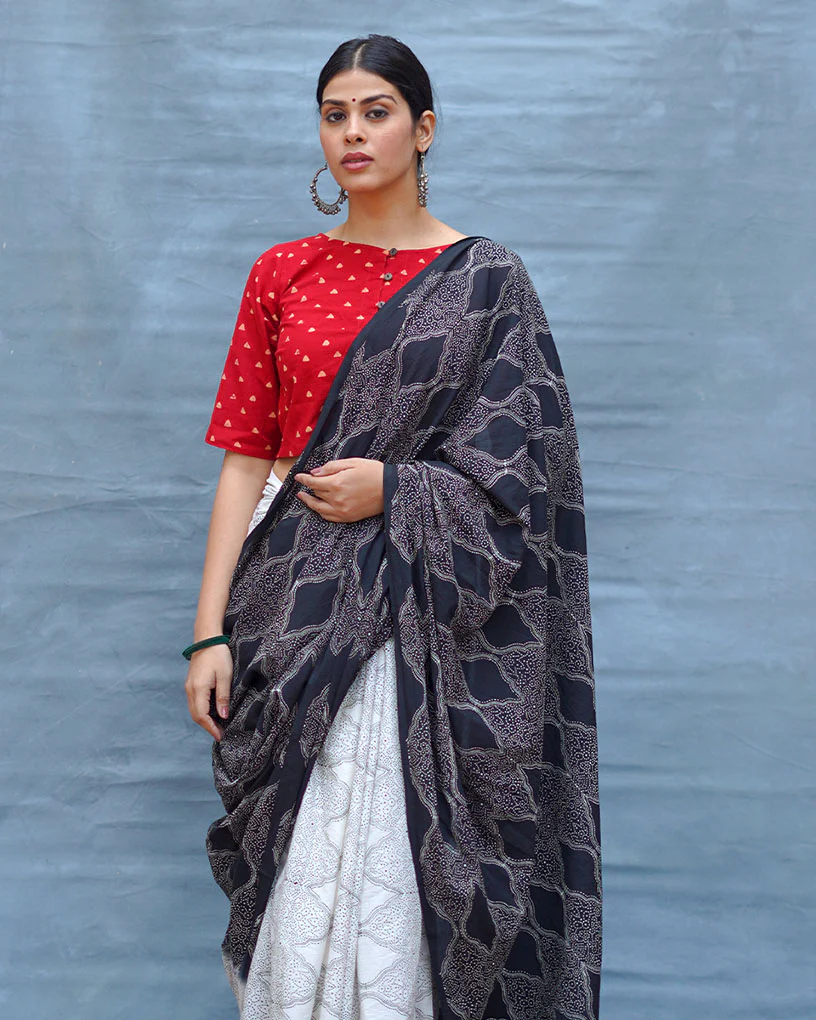 Black & White Tale Handblock Print Cotton Saree - MIS - Image 8