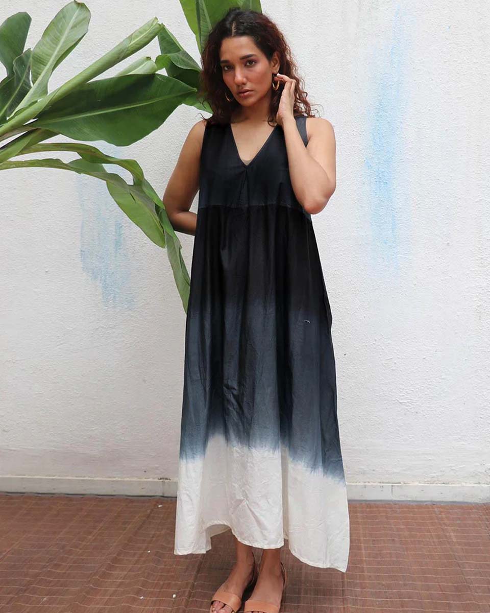 Blackberry Matcha Handblock Printed Cotton Dress - Mono - Image 4