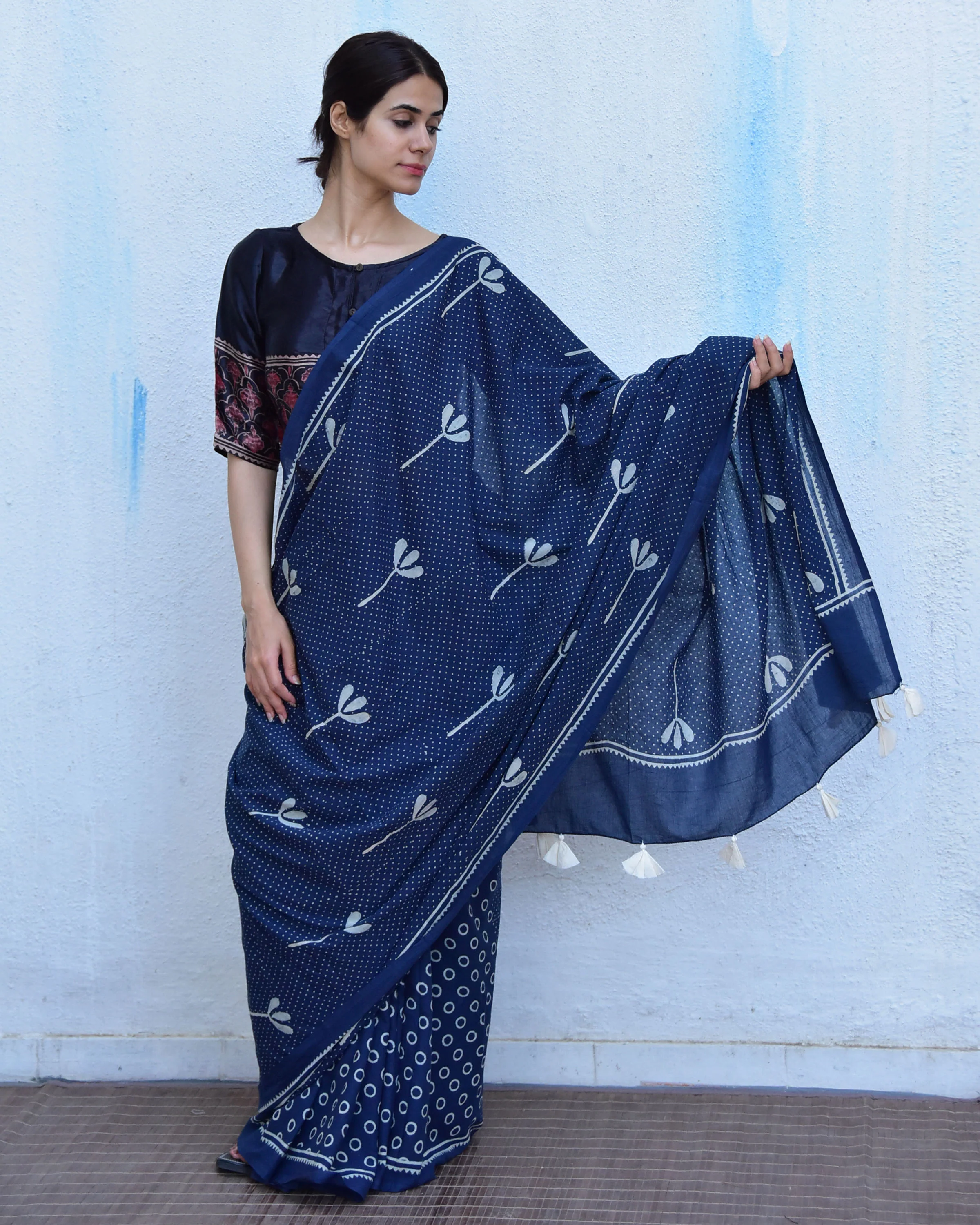 Blue Floret Hand Blockprinted Cotton Saree - Image 2