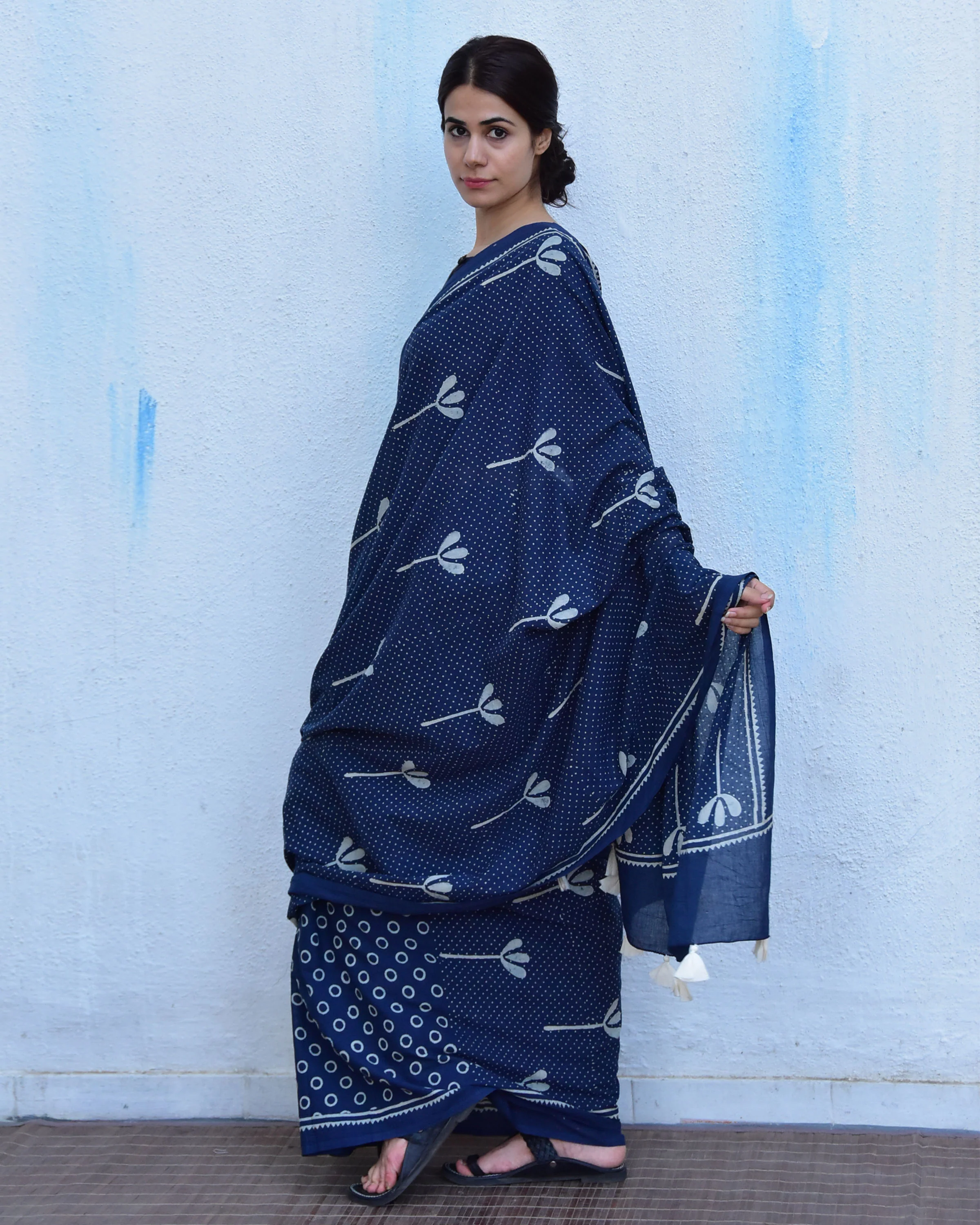 Blue Floret Hand Blockprinted Cotton Saree - Image 7