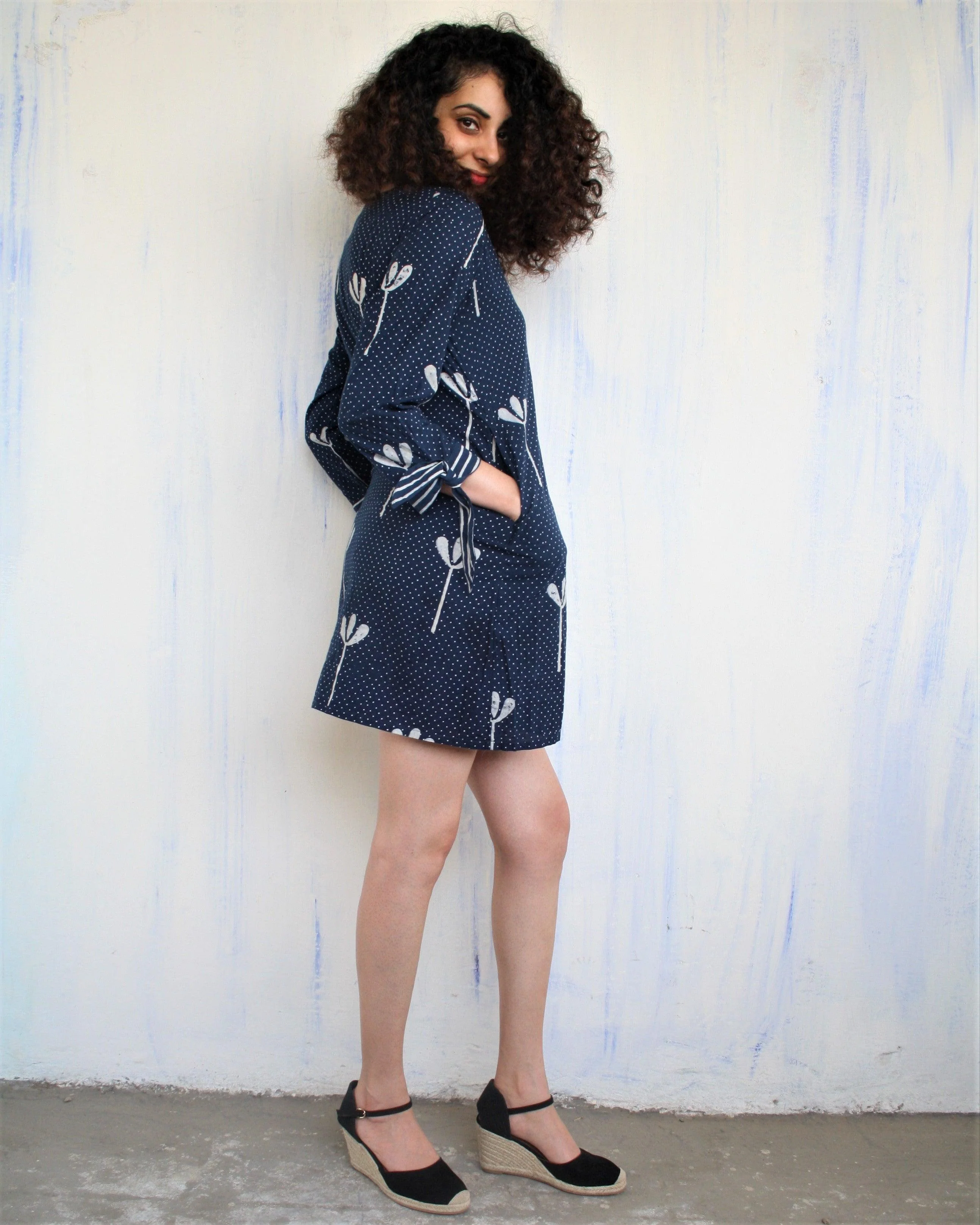 Blue Floral Blockprinted Cotton Shift Dress - Image 4