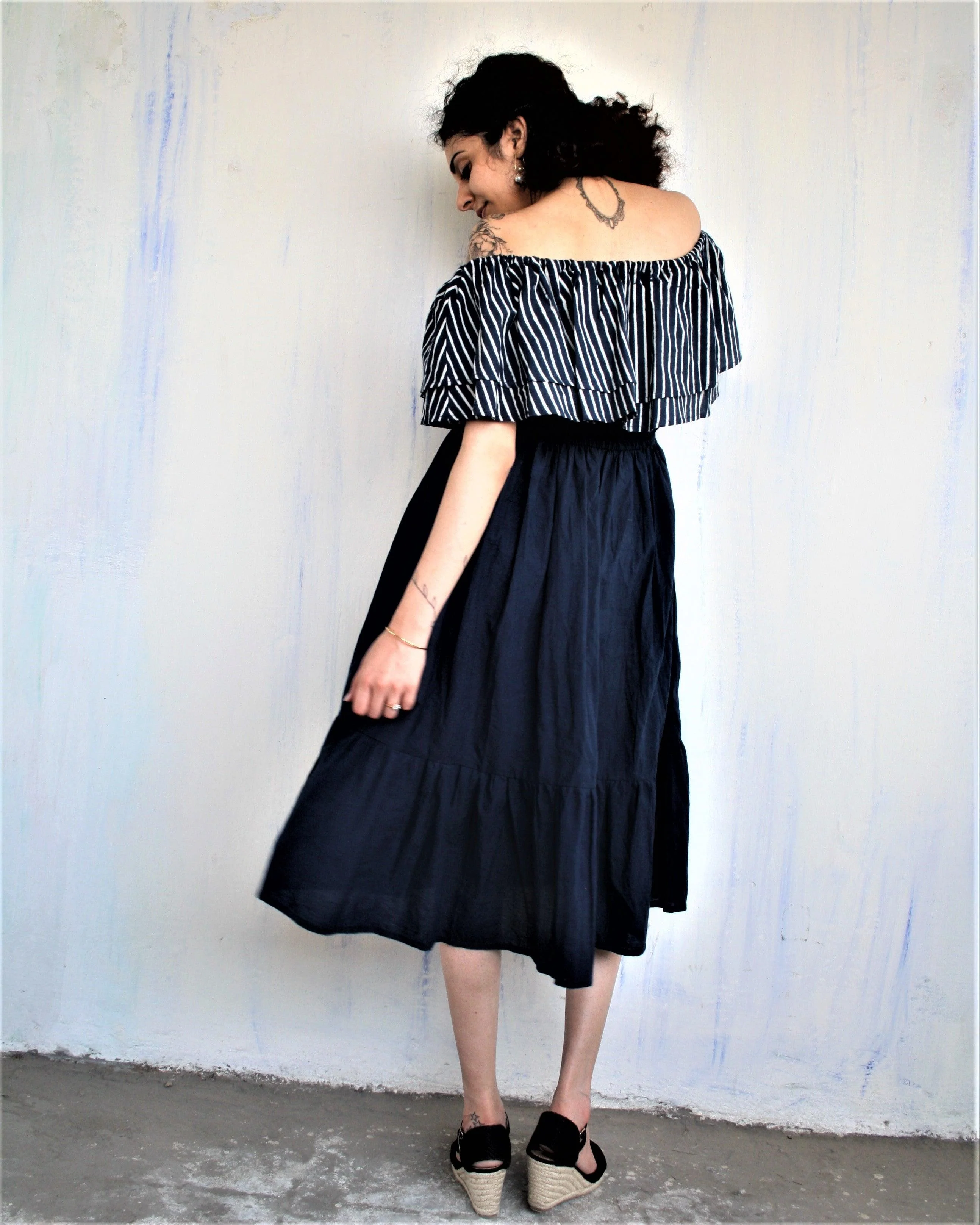 Blue Offshoulder Blockprinted Cotton Dress - Image 4