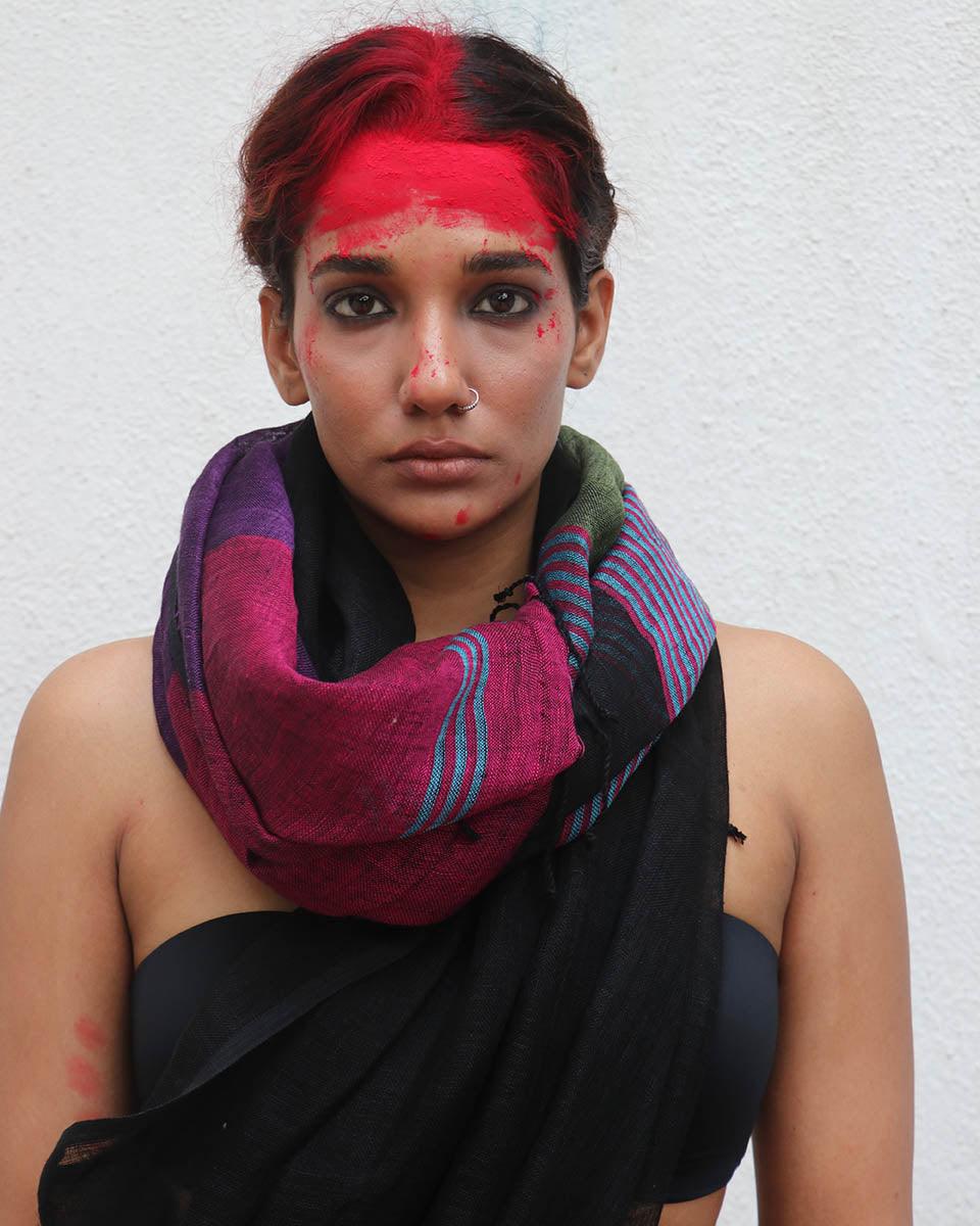 Brahmi Black Handwoven Linen Saree - Kaali - Image 10