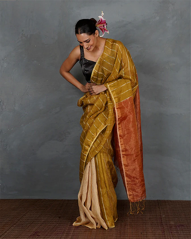 Catch Stars Mustard Gold Handwoven Linen Saree - TARA - Image 7