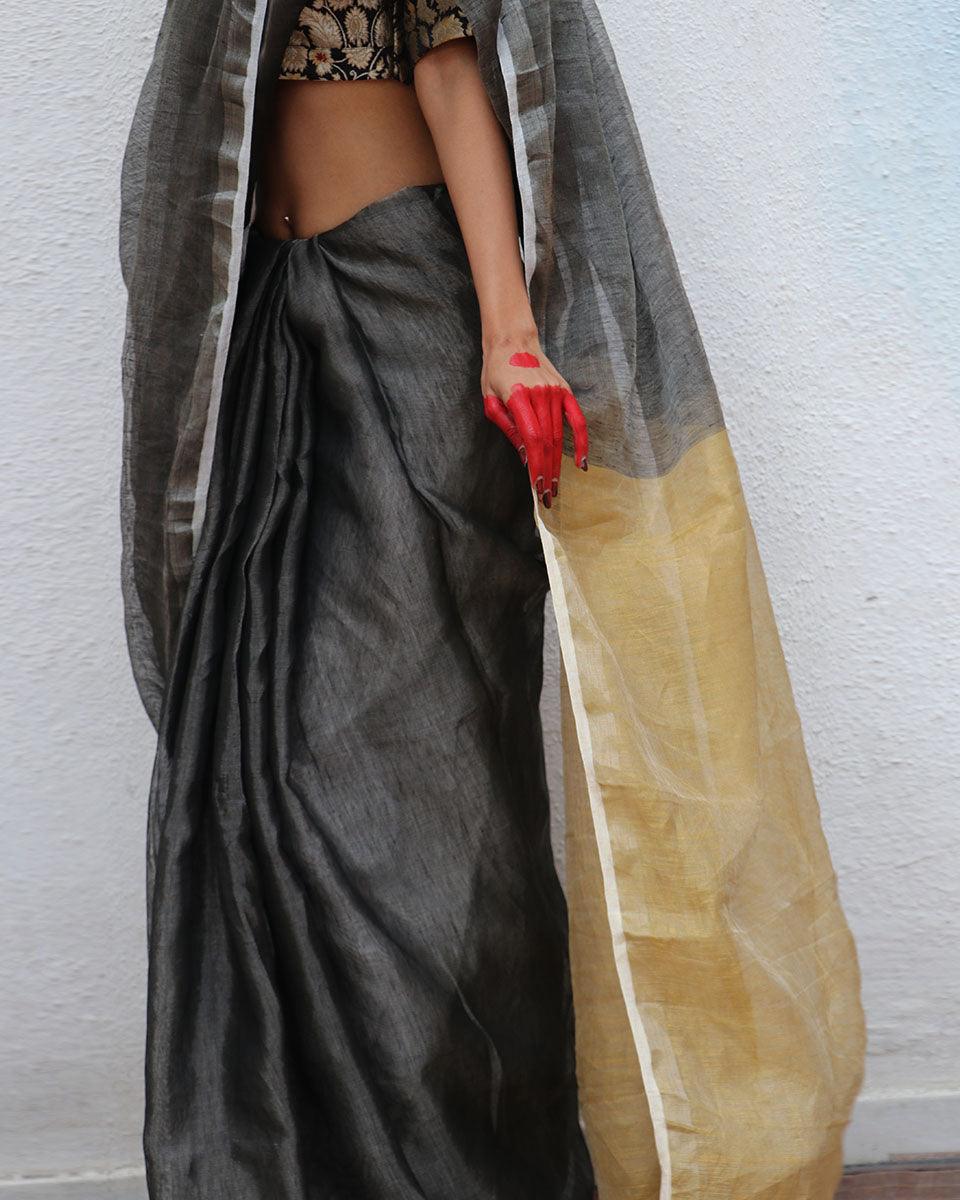 Charulata Black Golden Handwoven Linen Zari Saree - Image 10