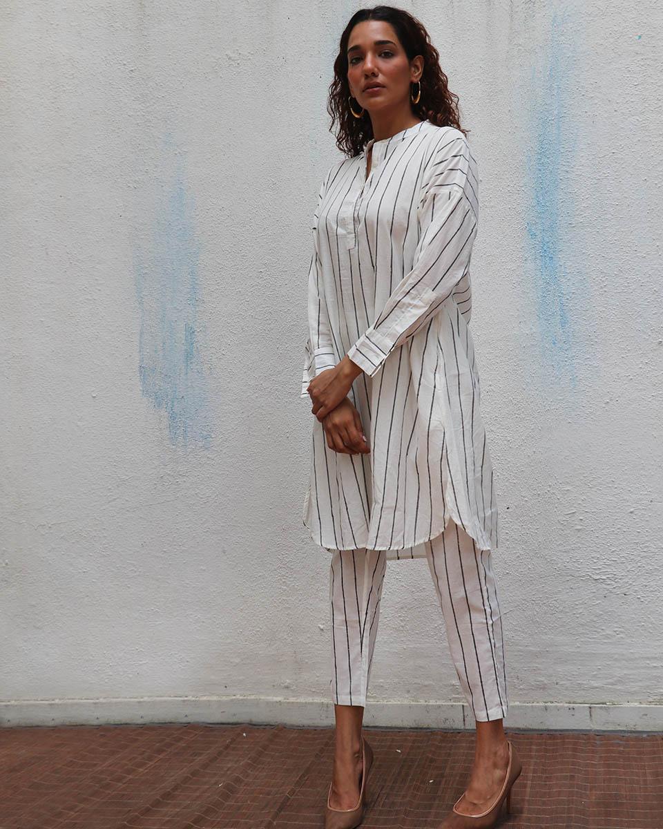 Coconut FrosÃ© Handblock Printed Cotton Kurta Set - Mono - Image 7