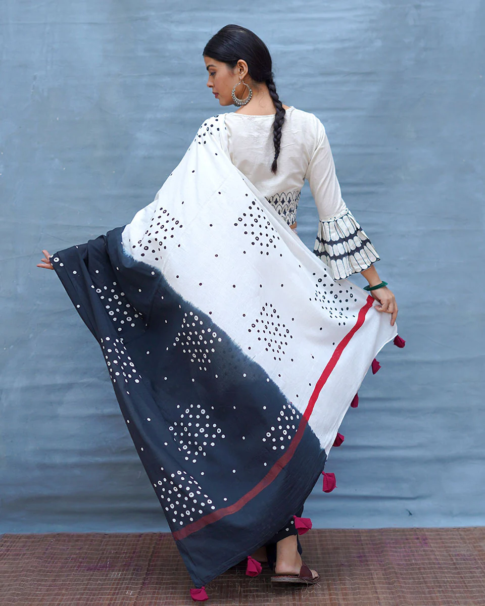Colourblind Black & White Handblock Print Cotton Saree - MIS - Image 3