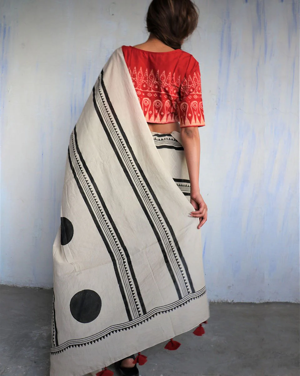 Ivory Blockprinted Cotton Mul Saree - God - Image 8