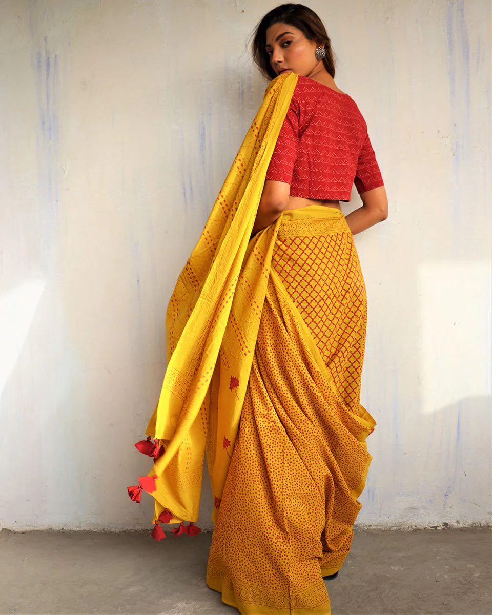 Yellow Blockprinted Cotton Mul Saree - God - Image 6