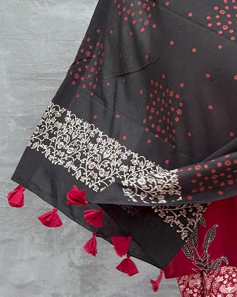 Hymn of Hills Blockprinted Cotton Dupatta - Image 5