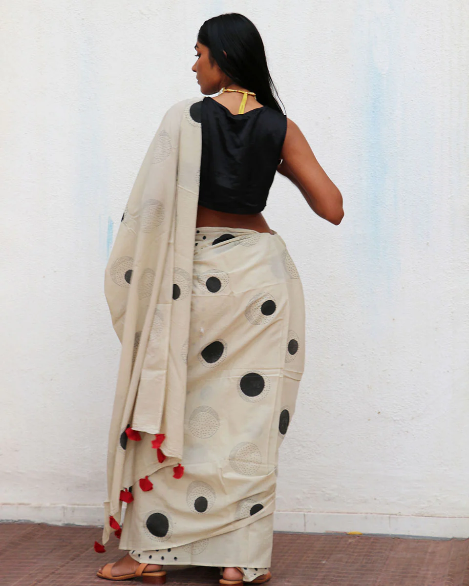 Snowflakes Handblockprinted Cotton Saree - Fmtm - Image 7