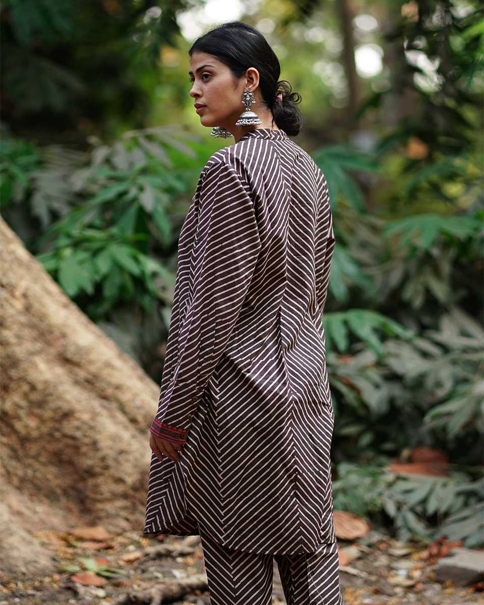 Jharna Si Tu Brown Block Printed Cotton Kurta Set - WW - Image 5