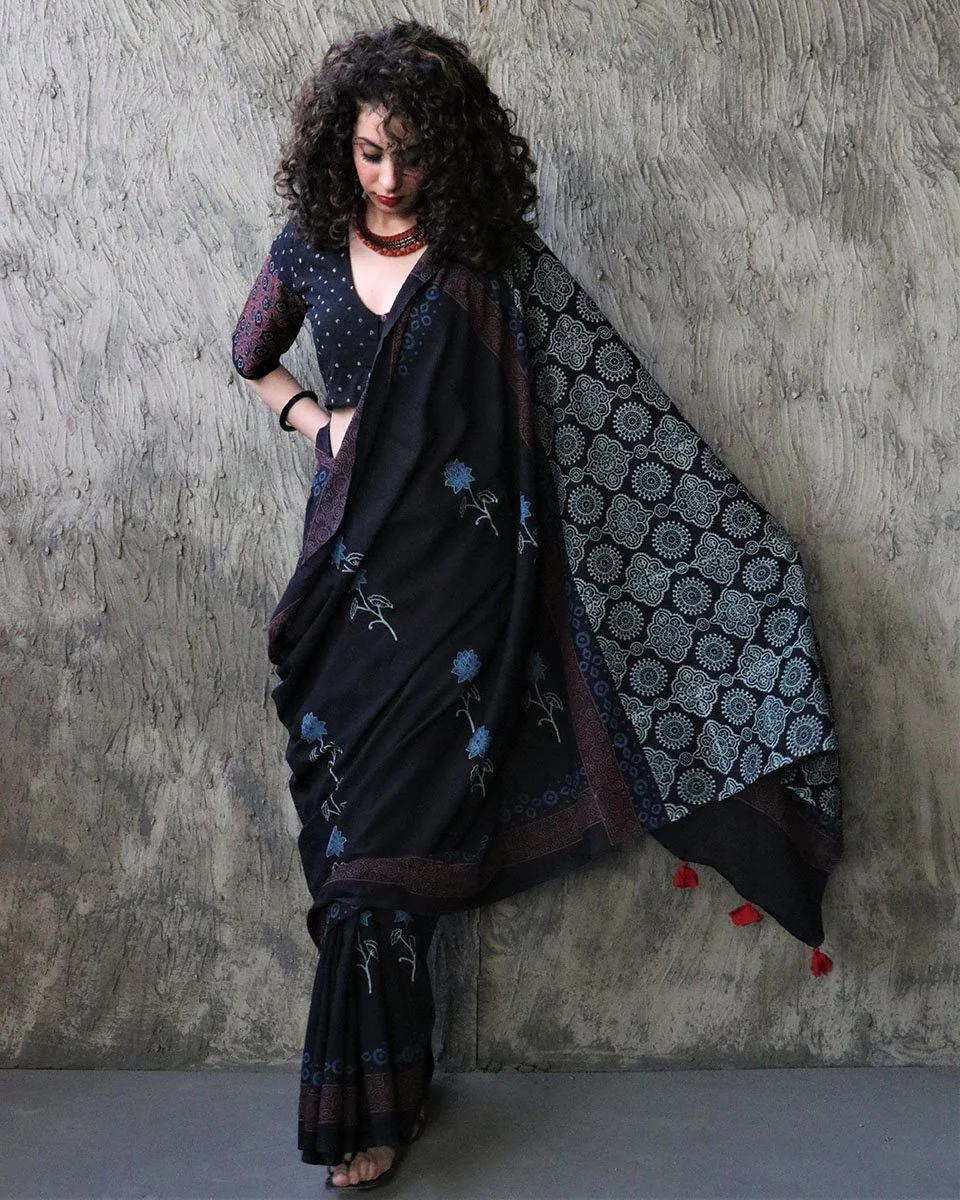 Oriana Handblockprinted Cotton Saree - Kohl - Image 5