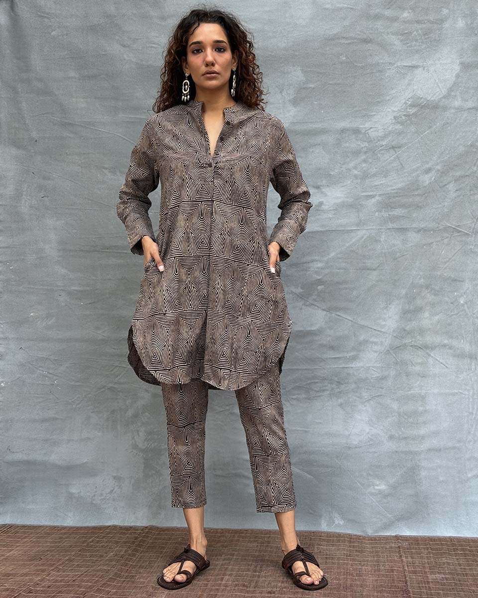Leaves & Light Blockprinted Cotton Kurta Set - Image 5