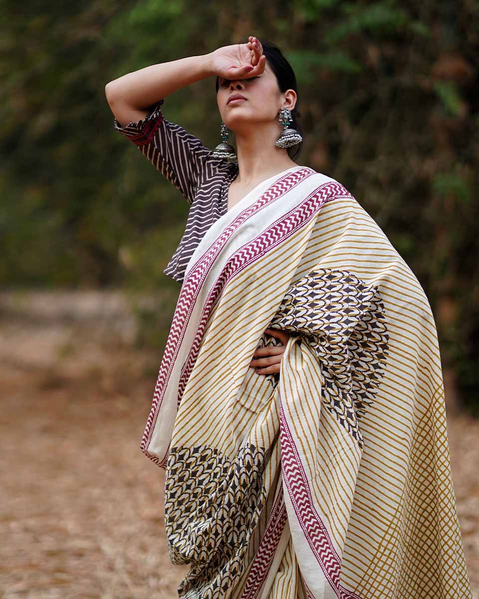 Lehraata Sa Ivory Hand Block Printed Cotton Saree - WW - Image 4