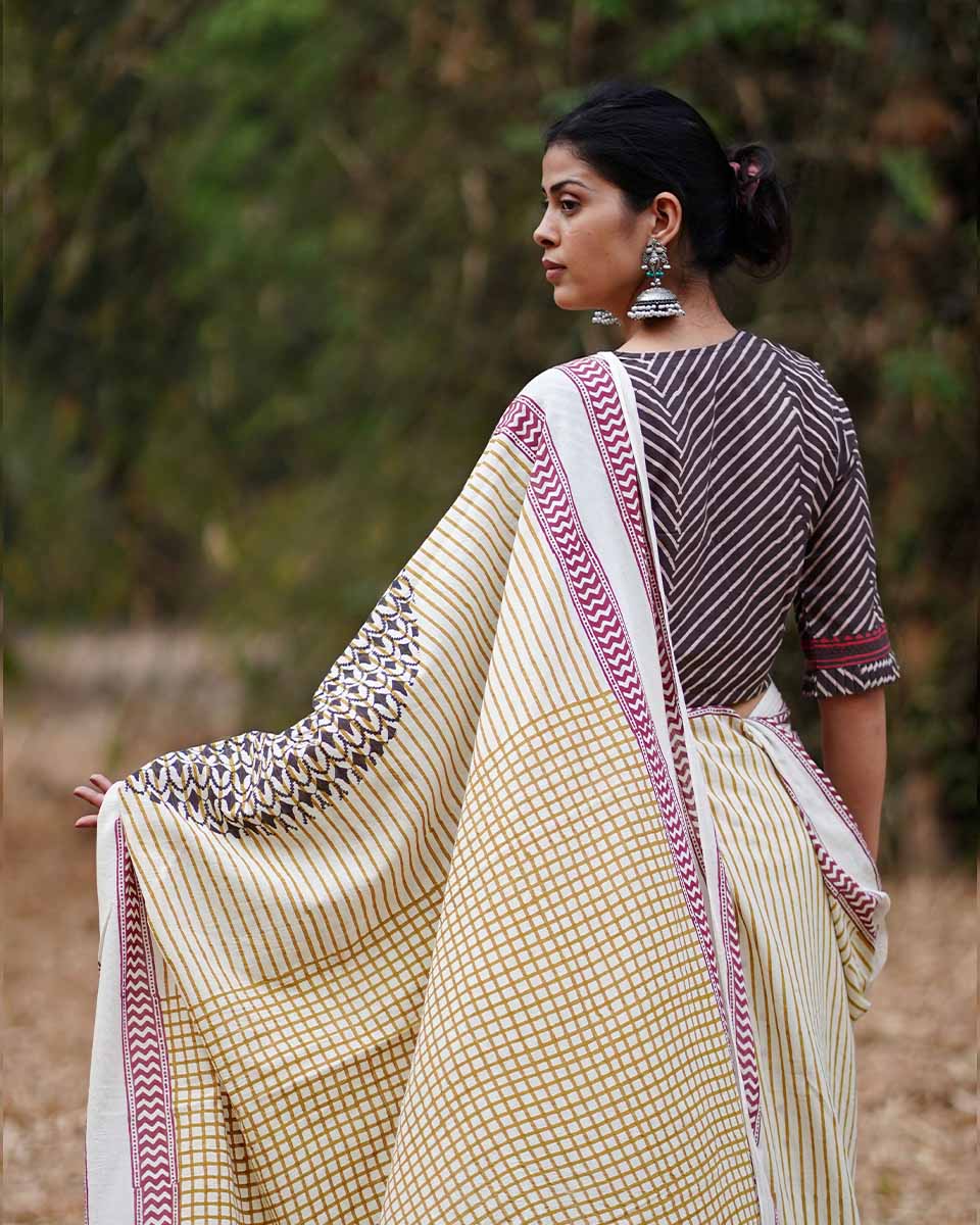 Lehraata Sa Ivory Hand Block Printed Cotton Saree - WW - Image 6
