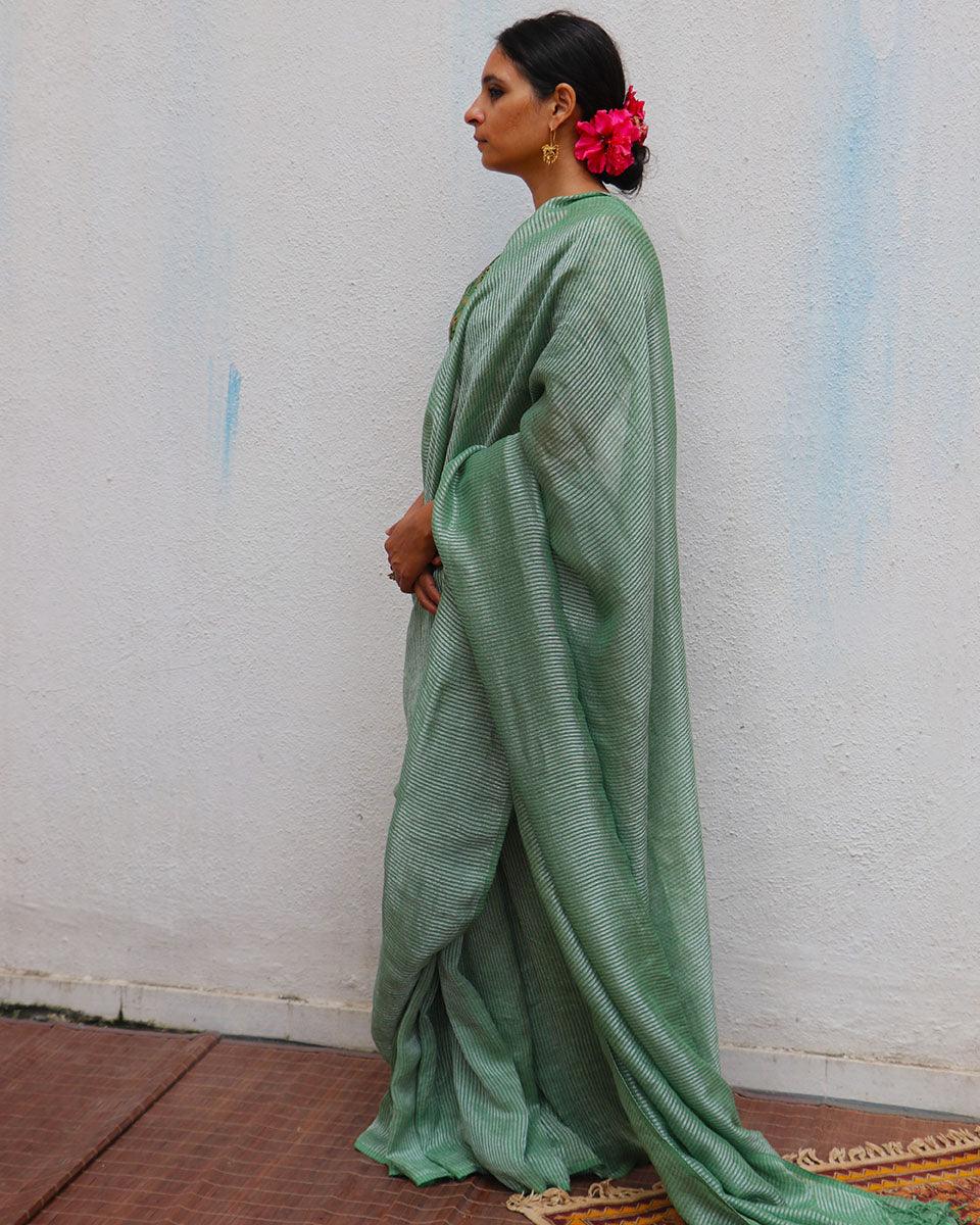 Lush Green Handwoven Linen Zari Saree - TOG - Image 2