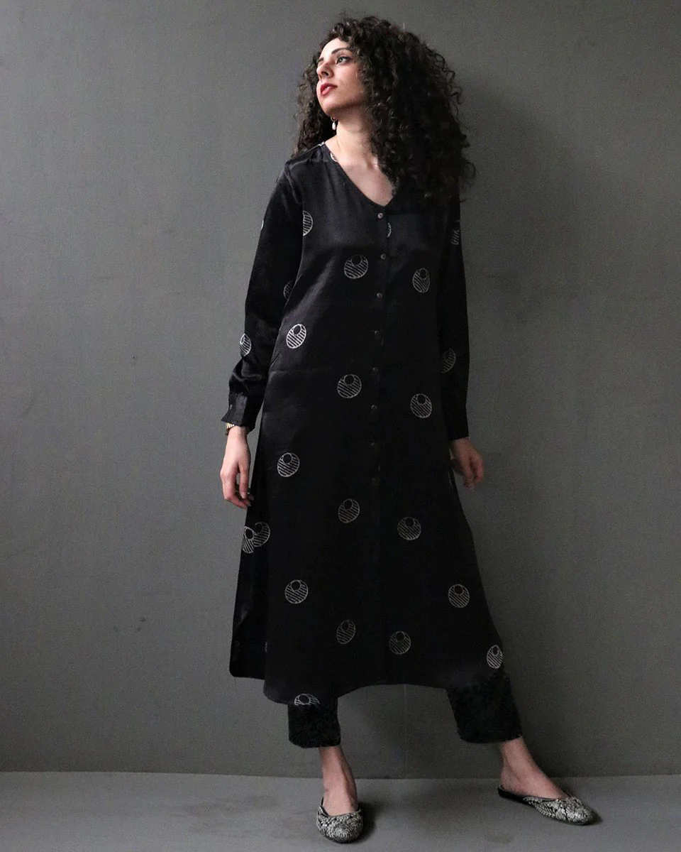 Mahrosh Block printed Mashru Silk Kurta Set