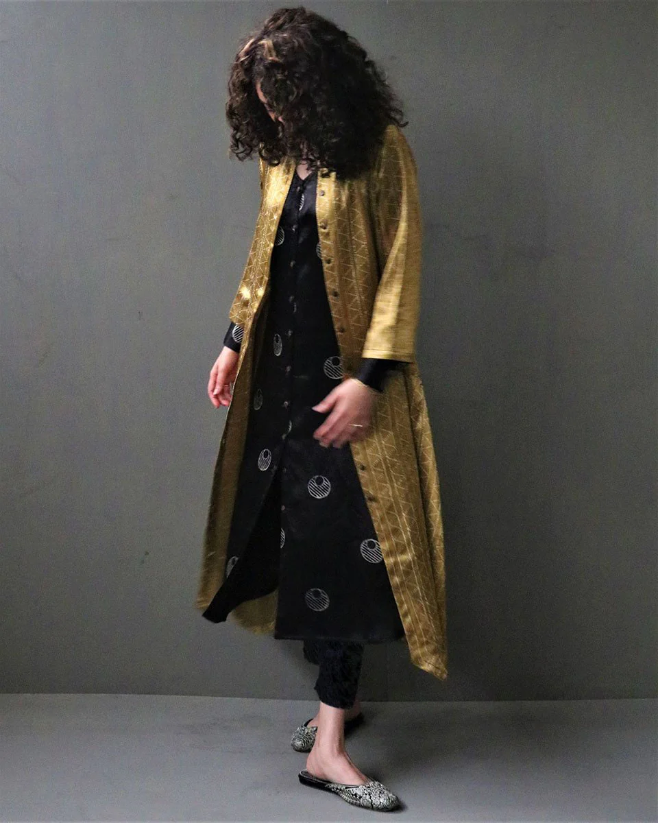 Mahrosh Block printed Mashru Silk Kurta Set - Image 6