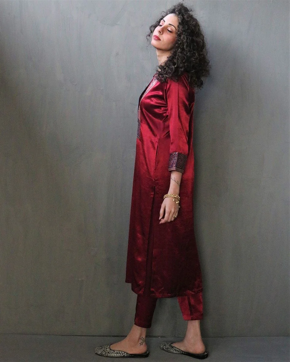 Rubaa Handprinted Mashru Silk Kurta Set - Image 5