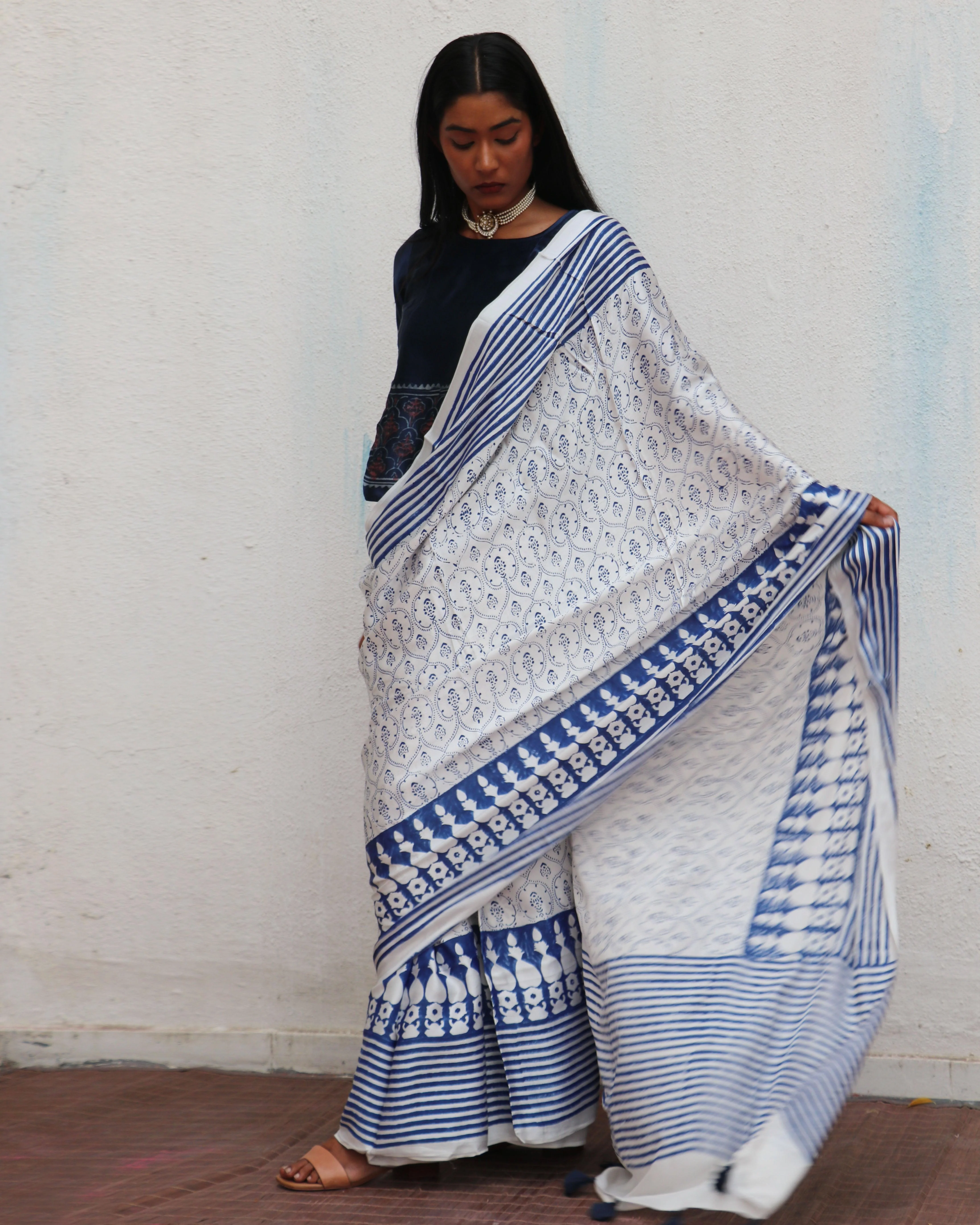 Mia Kara Blockprinted Modal Silk Saree - Image 4