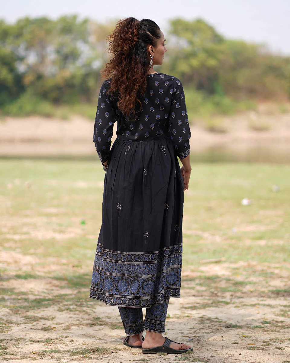 Midnight Garden Blockprinted Cotton Kurta Set-WWB - Image 10
