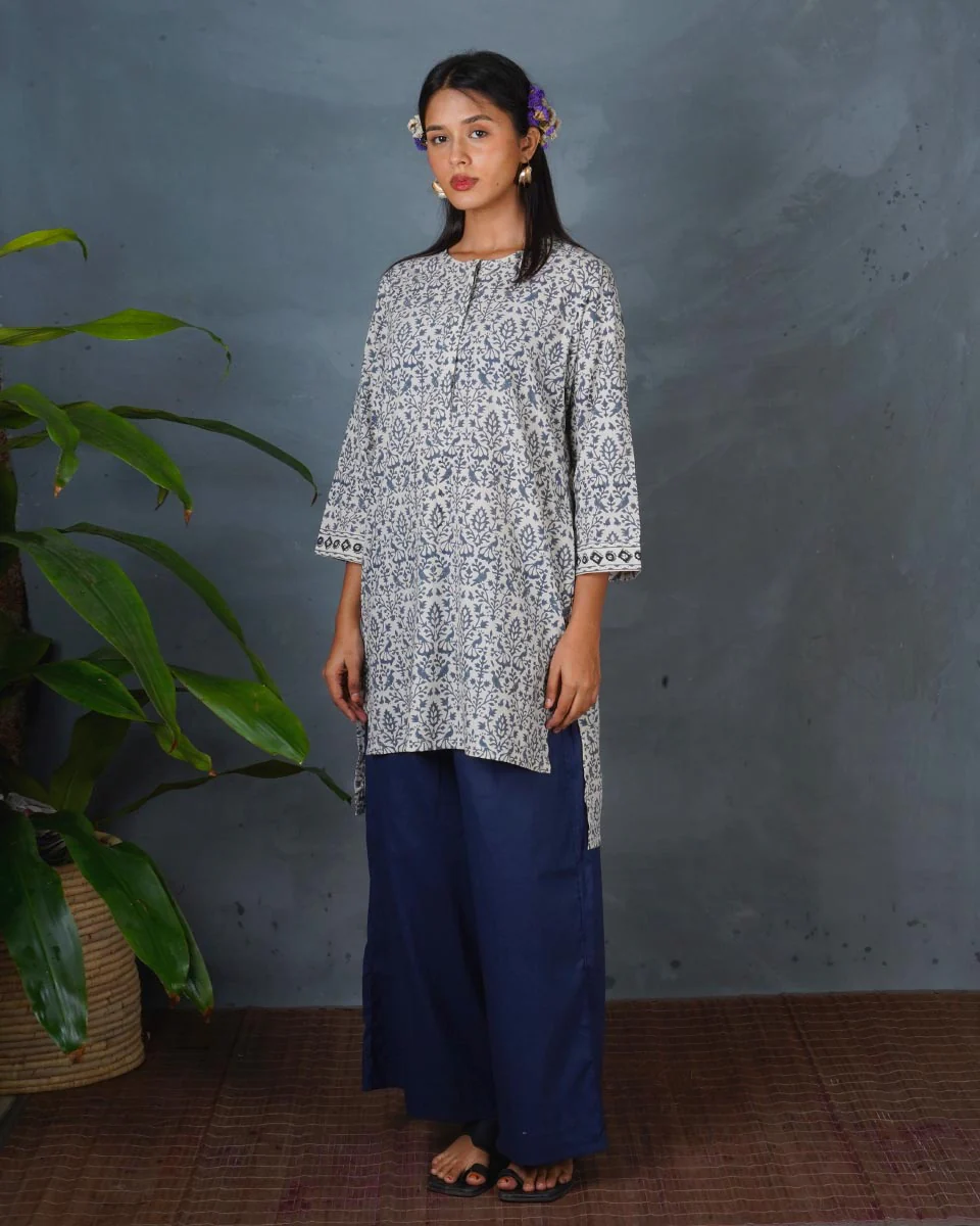 Mist Over Hill Grey Block Printed Top - BMS - Image 2