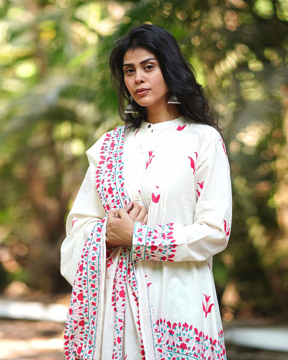 Mograâ€™s Magic Ivory Handblock Dupatta - MMG - Image 2