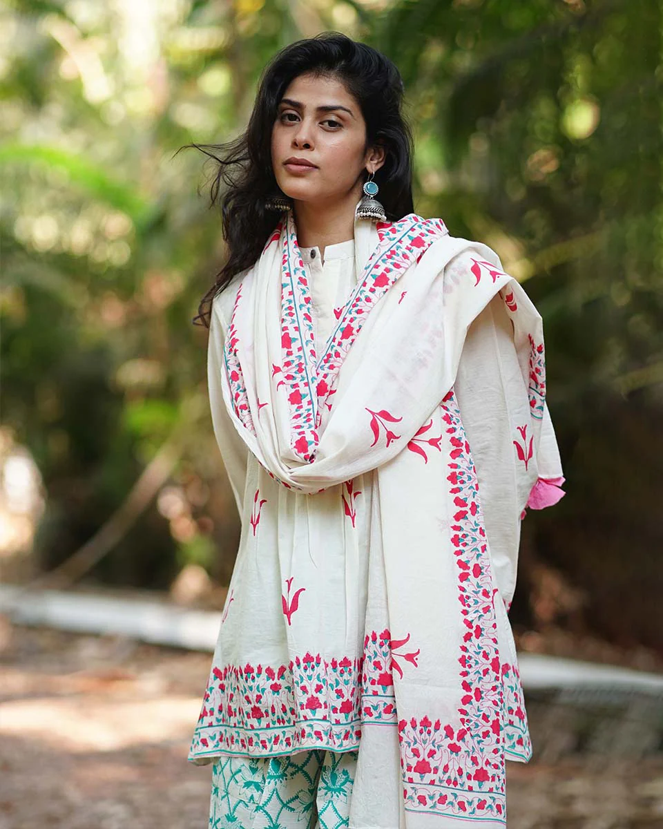 Mograâ€™s Magic Ivory Handblock Dupatta - MMG - Image 5