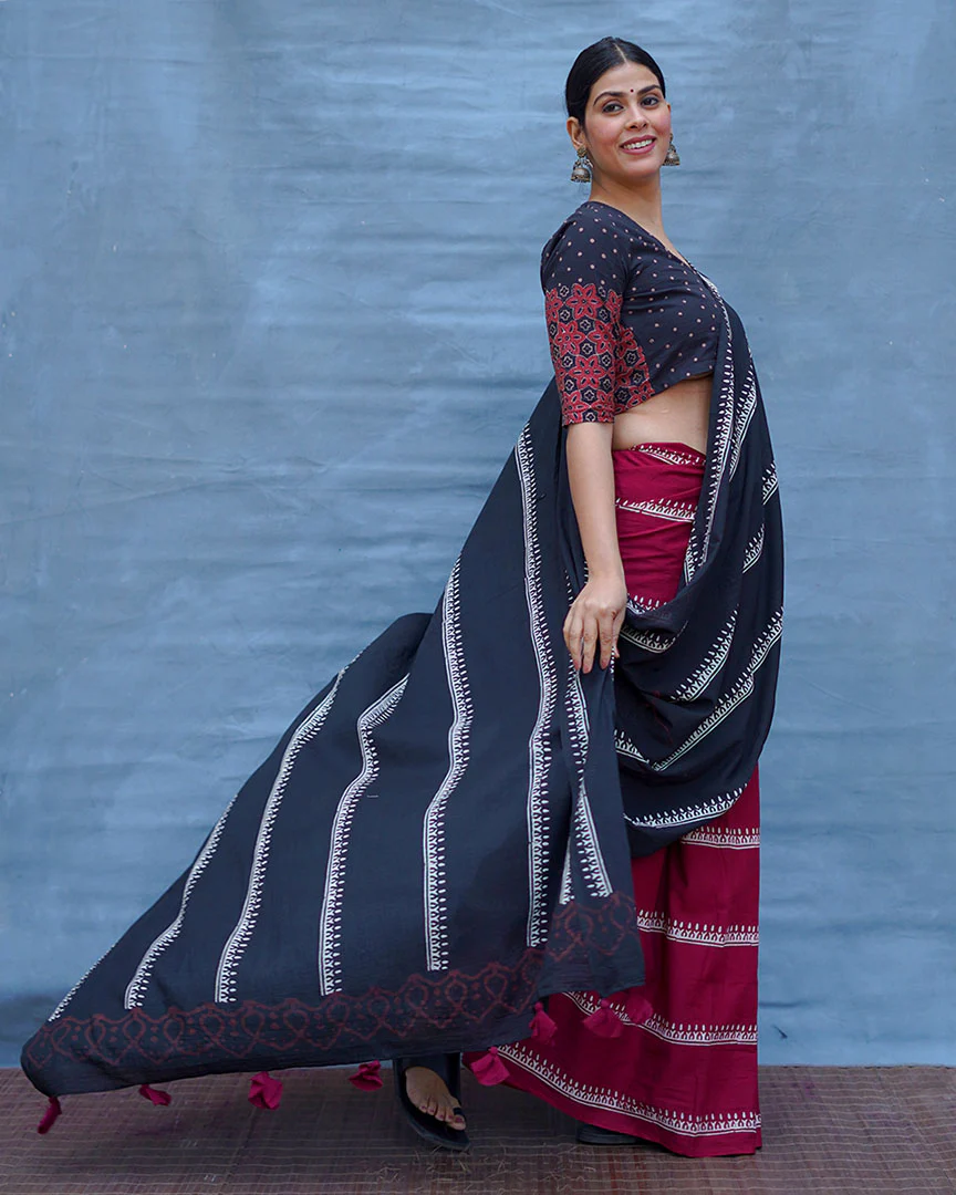 Mrinal Black With Maroon Handblock Printed Cotton Saree - Soil - Image 10