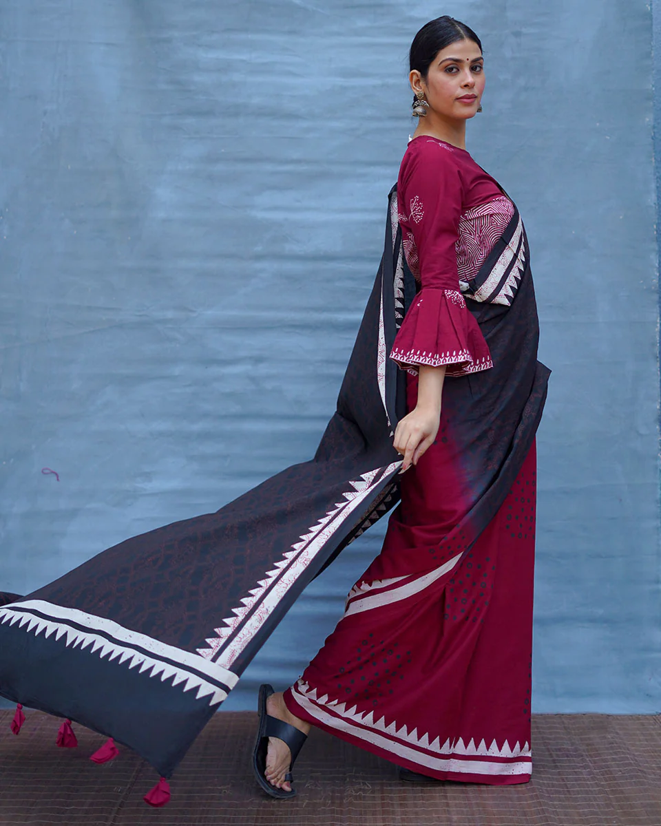 Mrinmoyee Maroon With Black Handblock Printed Cotton Saree - Soil - Image 9