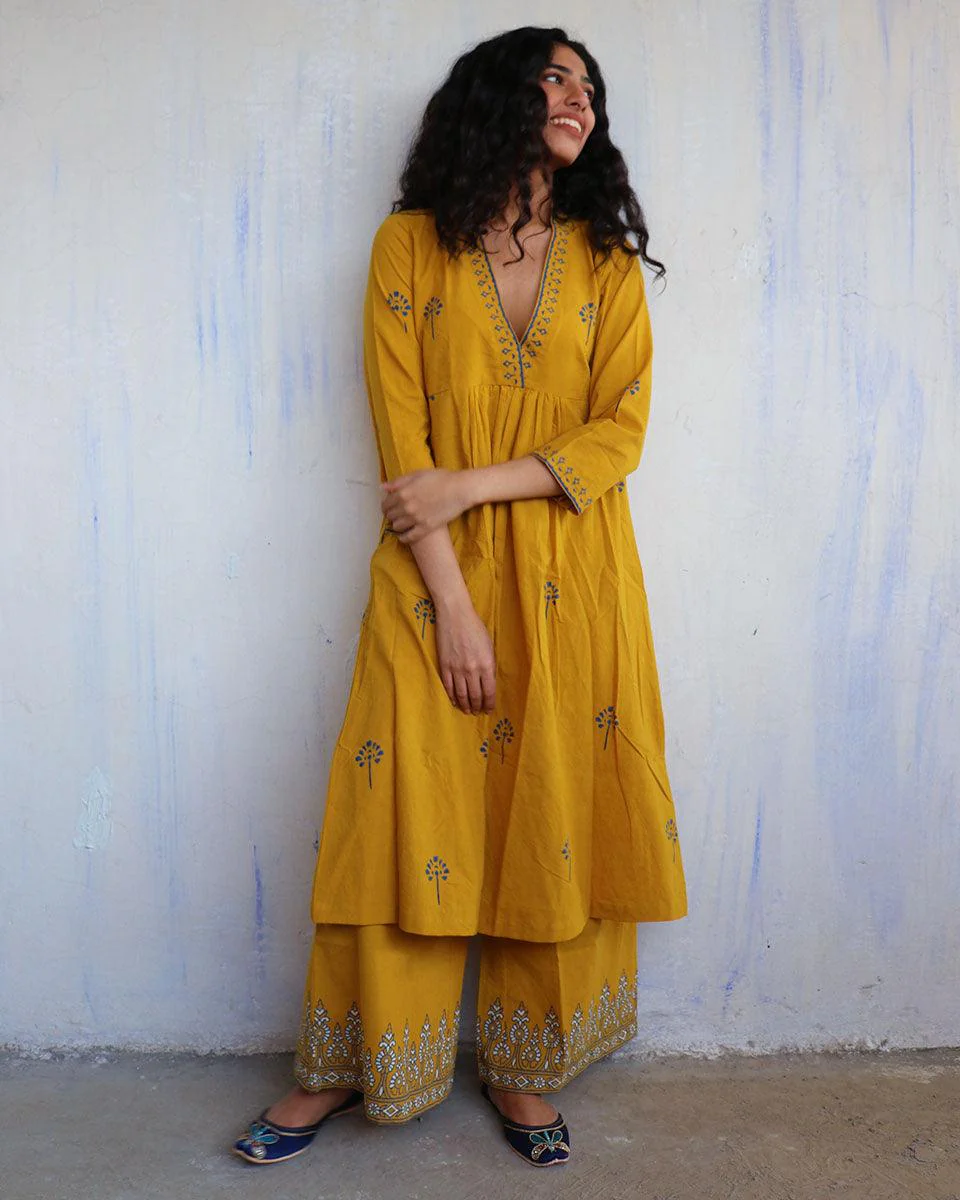 Mustard Block Printed Cotton Kurta Set Of 2 -Easy - Image 4