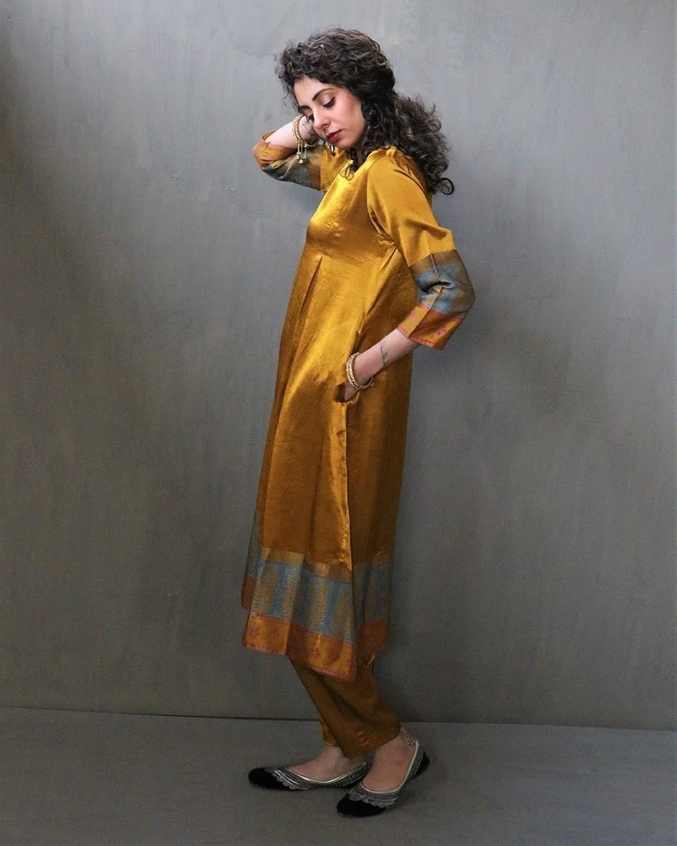 Mariglow Handprinted Mashru Silk Kurta Set - Image 6