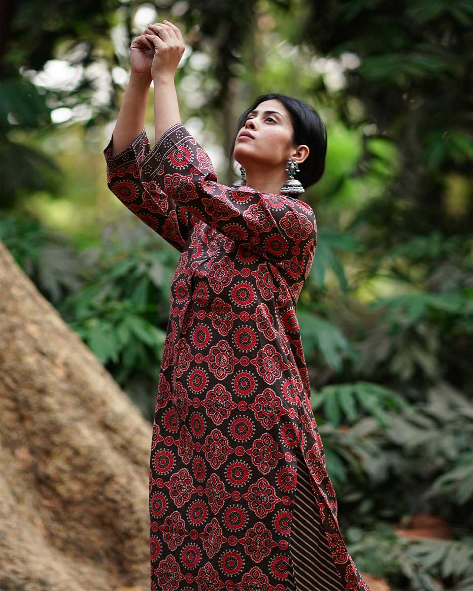 Nadi Si Tu Brown Block Printed Cotton Kurti - WW - Image 5