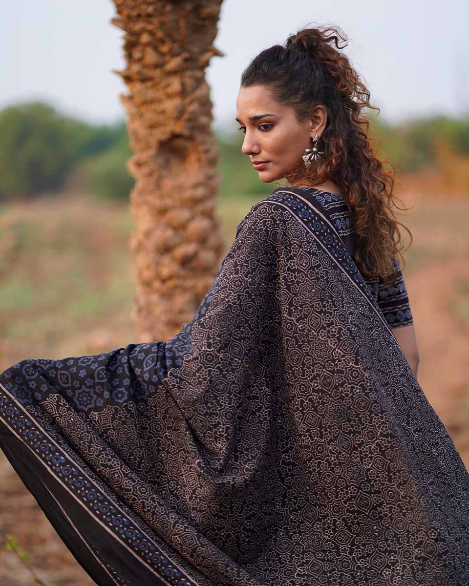 Nightscented Orchids Blockprinted Cotton Saree-WWB - Image 9