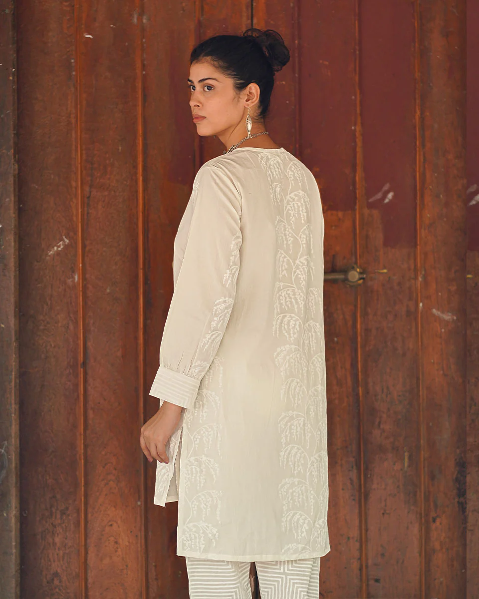 Oatmilk Sky Ivory Block Printed Kurti - SFD - Image 4