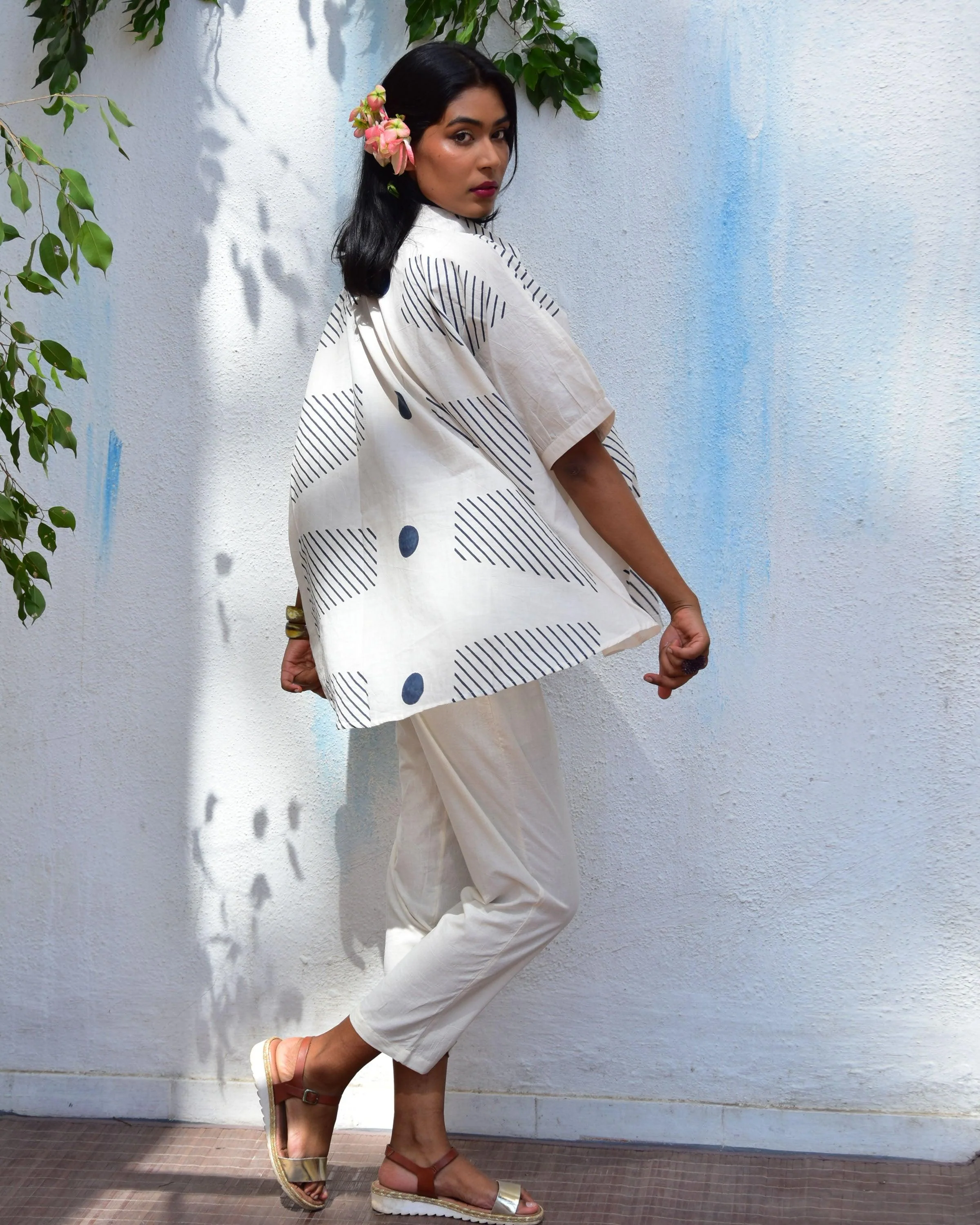 Opulent Whispers Handblockprinted Cotton Top - Vnmn - Image 7